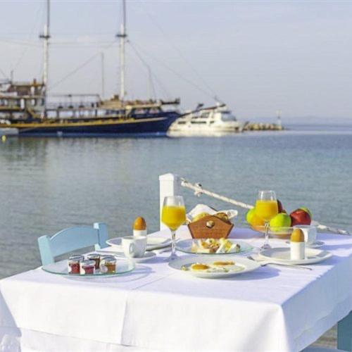 Angelina Hotel 오르모스 파나기아스 외부 사진