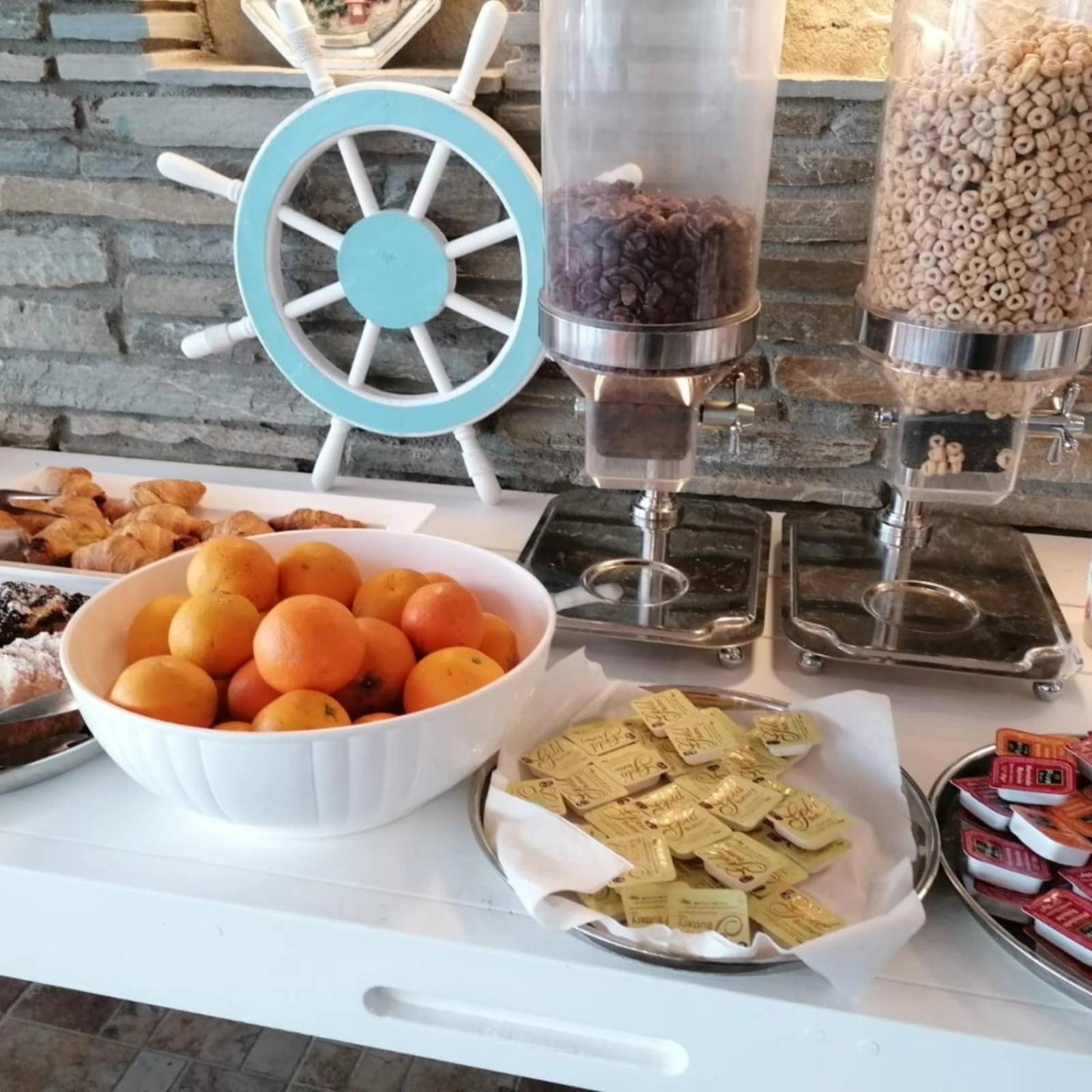 Angelina Hotel 오르모스 파나기아스 외부 사진