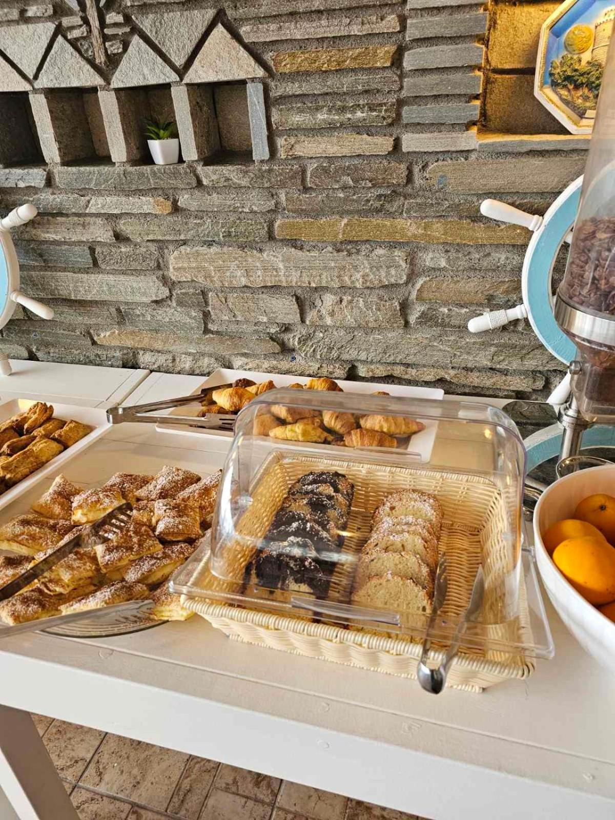 Angelina Hotel 오르모스 파나기아스 외부 사진